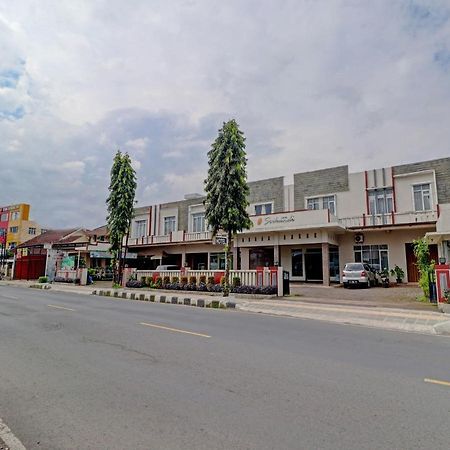 Oyo 90347 Hotel Srikandi Syariah Tasikmalaya Exteriér fotografie