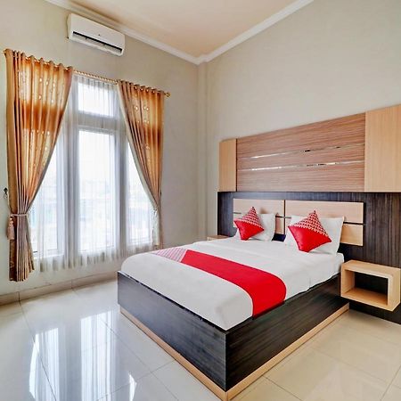 Oyo 90347 Hotel Srikandi Syariah Tasikmalaya Exteriér fotografie