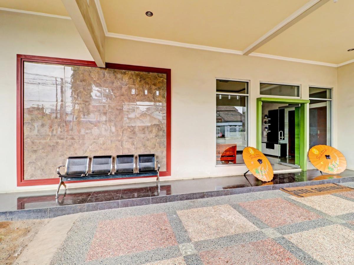 Oyo 90347 Hotel Srikandi Syariah Tasikmalaya Exteriér fotografie