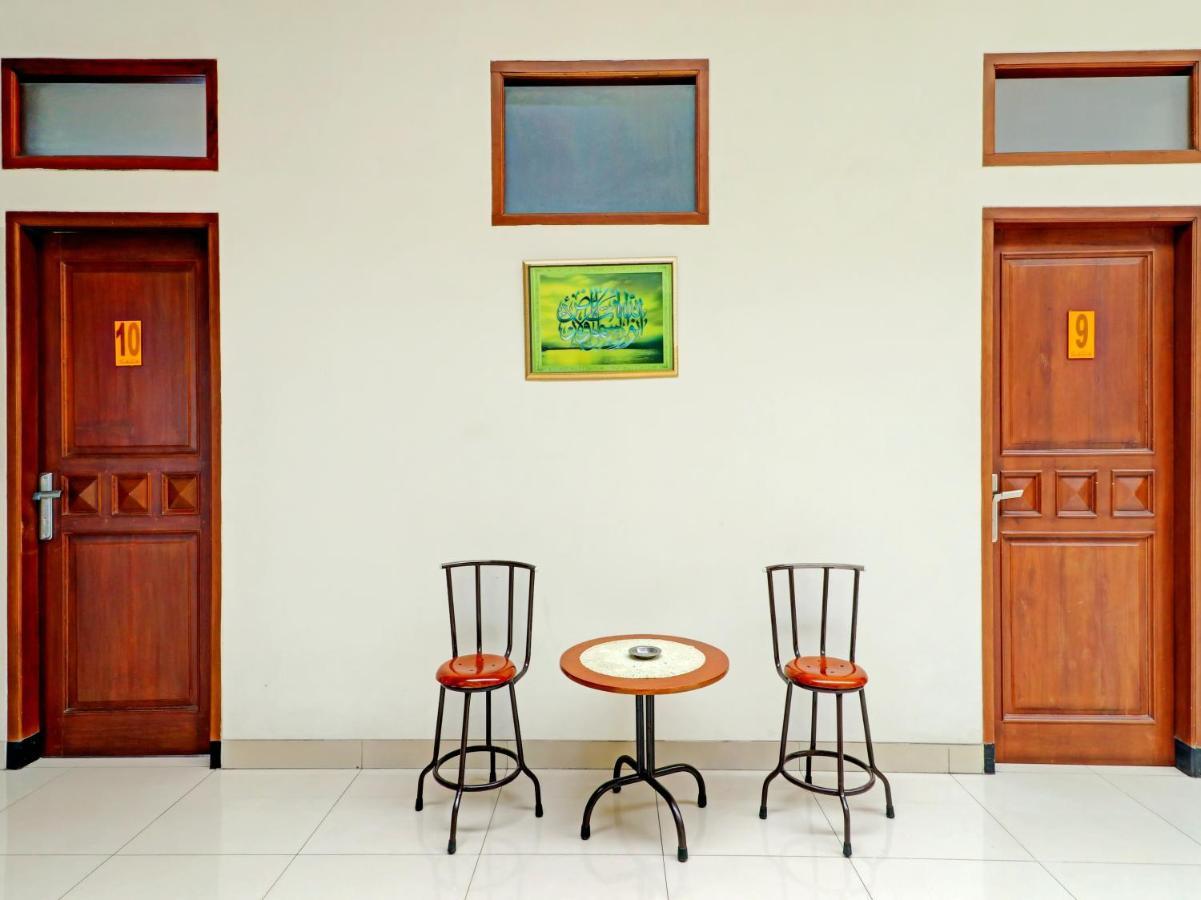 Oyo 90347 Hotel Srikandi Syariah Tasikmalaya Exteriér fotografie