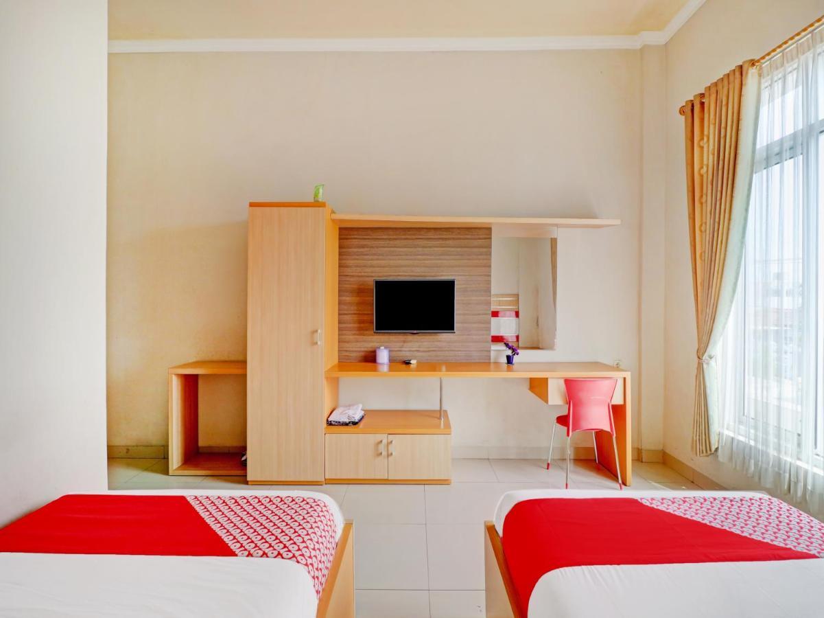 Oyo 90347 Hotel Srikandi Syariah Tasikmalaya Exteriér fotografie