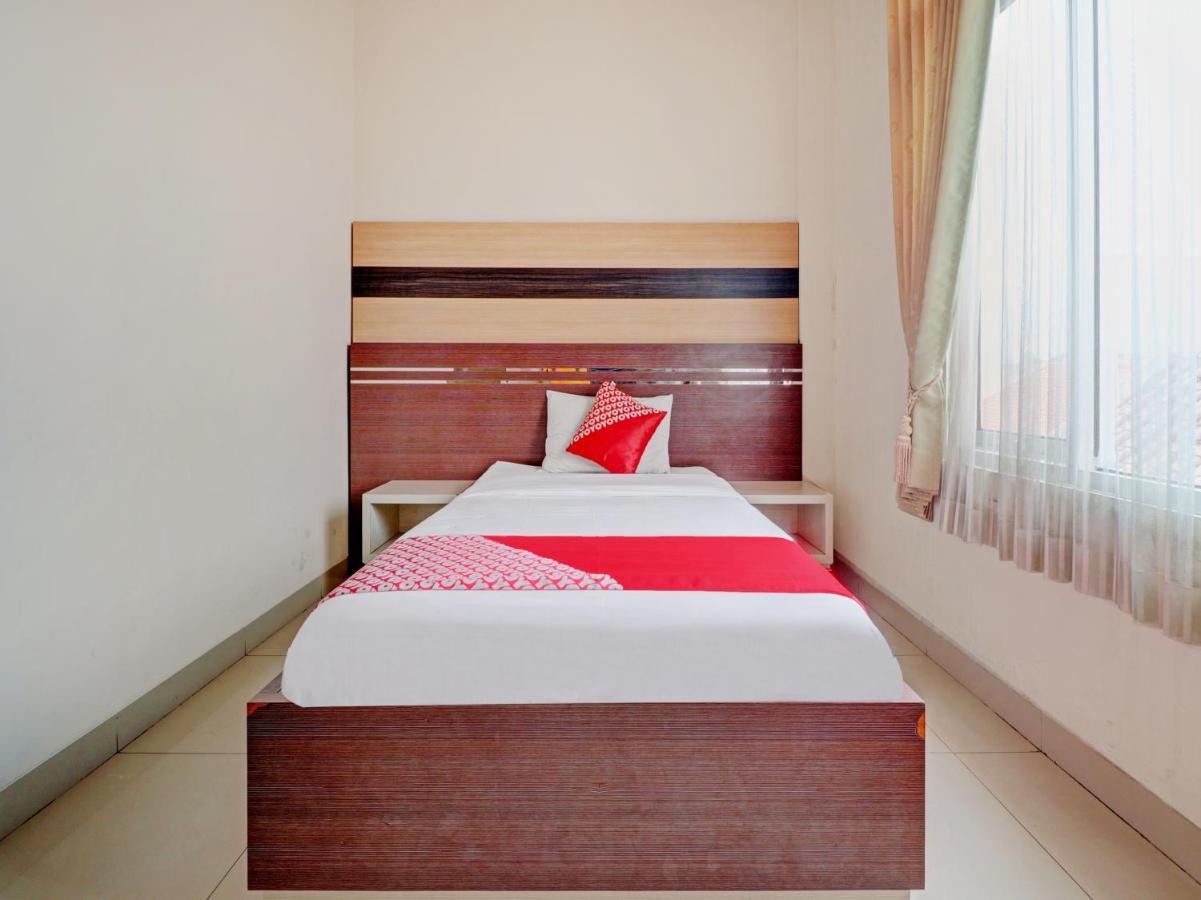 Oyo 90347 Hotel Srikandi Syariah Tasikmalaya Exteriér fotografie